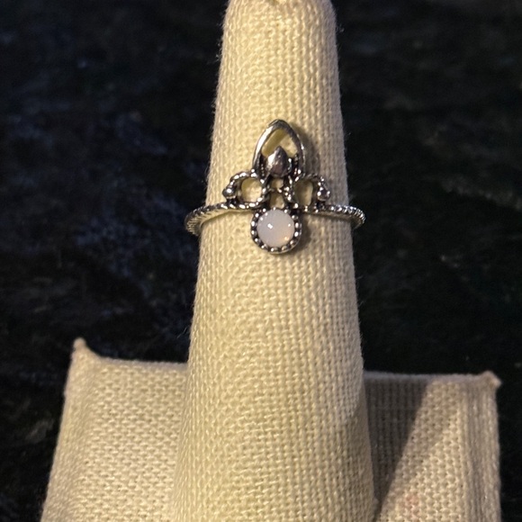 Jewelry - Elegant Silver and White Gemstone Ring